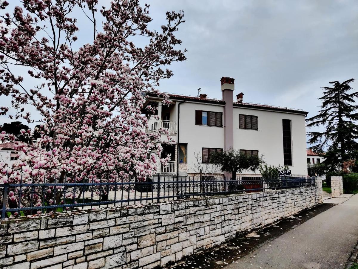 Apartments Vili Умаг Екстериор снимка